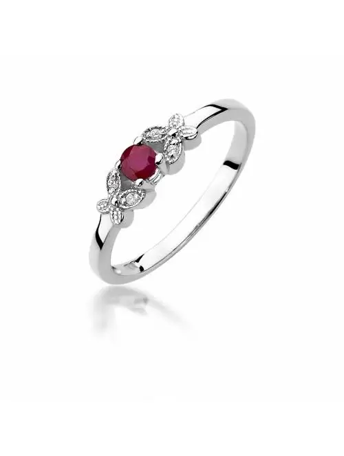 Ring In 14kt Gold with Ruby...