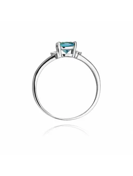 Ring 14kt Gold with Topaz is 0.70 ct and 2 Diamonds 0,01 ct