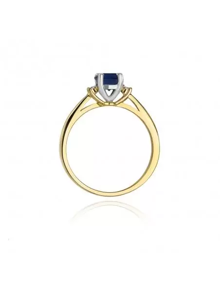 Ring In 14kt Gold with a Sapphire of 0.50 ct and 2 Diamonds 0,06 ct