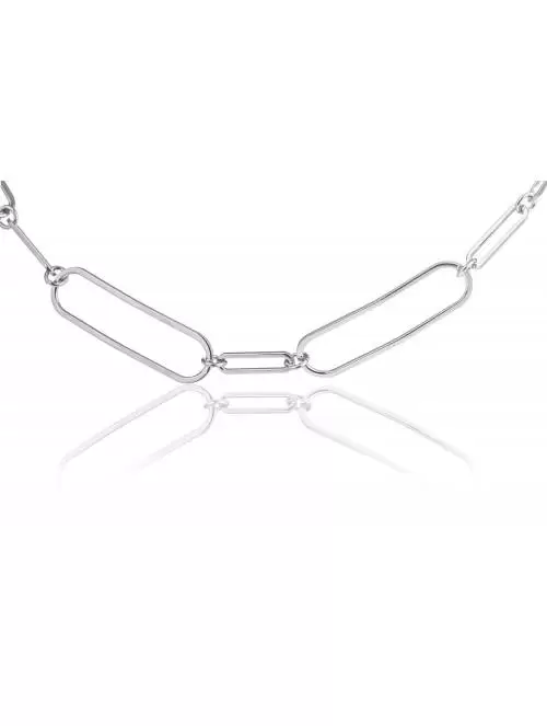 Necklace with elliptical links